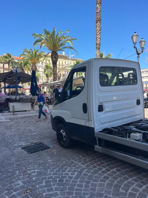 Camion Gianni location benne 3m3 à 7m3